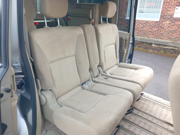 Used Nissan Serena 2009 for sale - 73948501: Photo 23