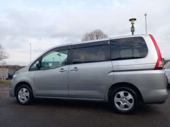 Used Nissan Serena 2009 for sale - 73948501: Photo