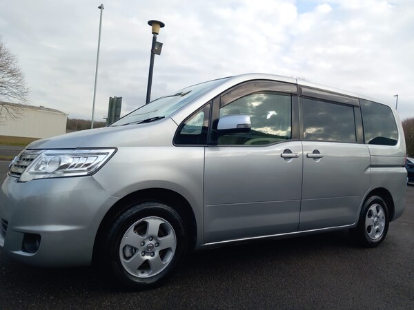 Used Nissan Serena 2009 for sale - 73948501: Photo 5