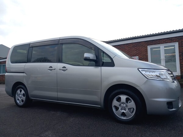 Used Nissan Serena 2009 for sale - 73948501: Photo 7