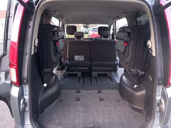 Used Nissan Serena 2008 for sale - 73261873: Photo 14