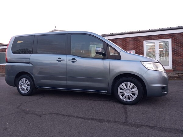 Used Nissan Serena 2008 for sale - 73261873: Photo 30