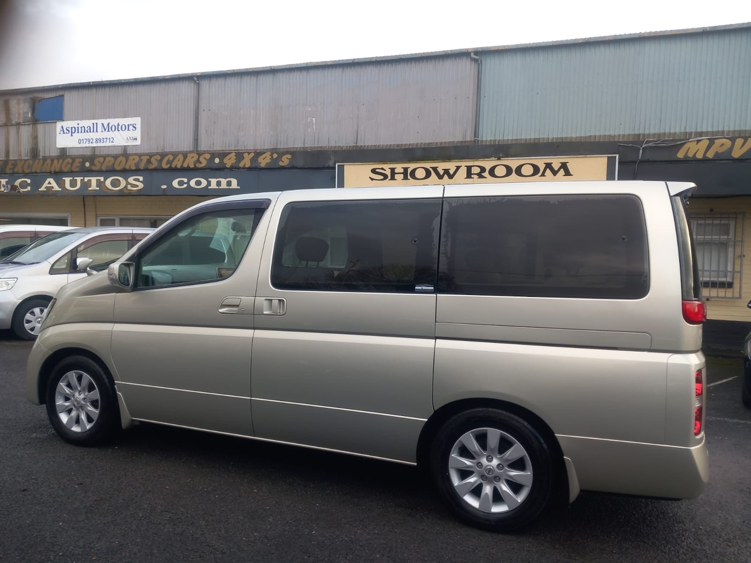 Used Nissan Elgrand 2025 for sale - 76696640: Photo 5