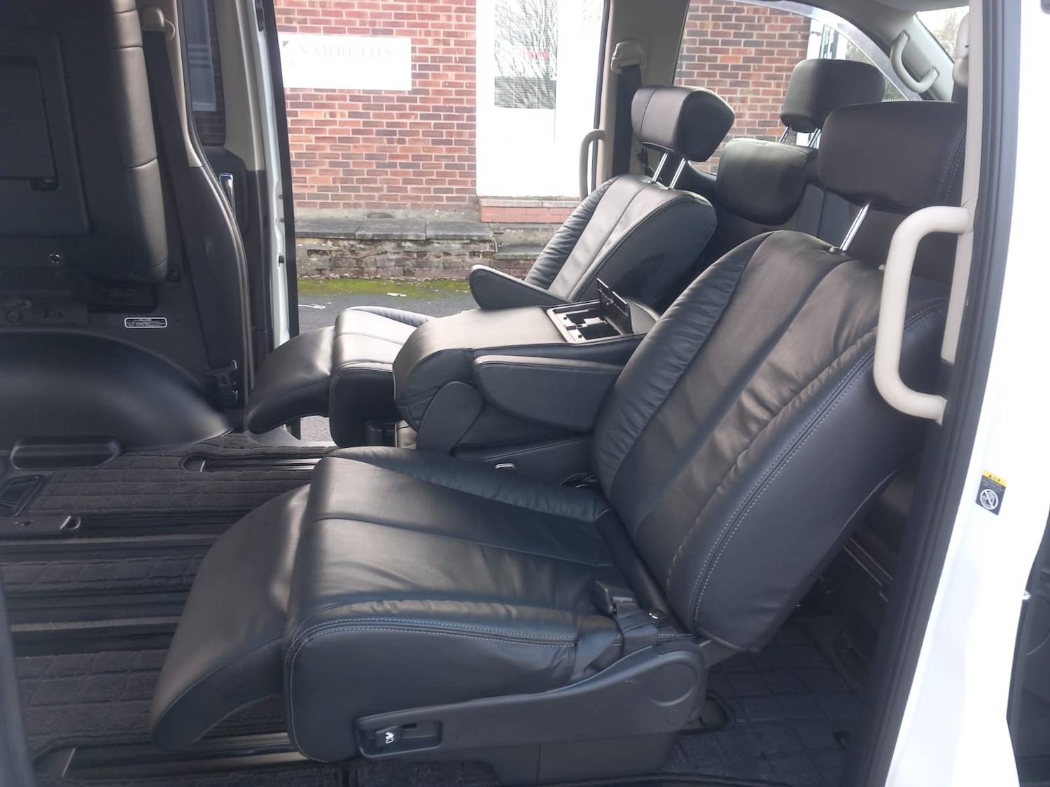 Used Nissan Elgrand 2010 for sale - 76904721: Photo 22