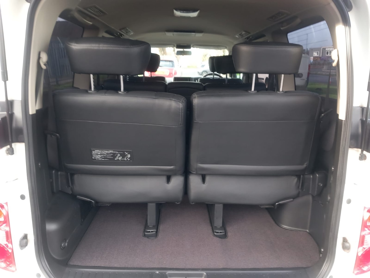 Used Nissan Elgrand 2010 for sale - 76904721: Photo 31