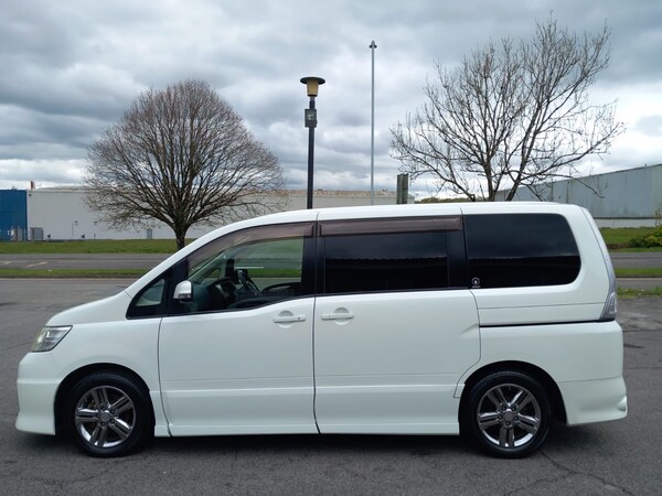 Used Nissan Serena 2009 for sale - 70777145: Photo 4