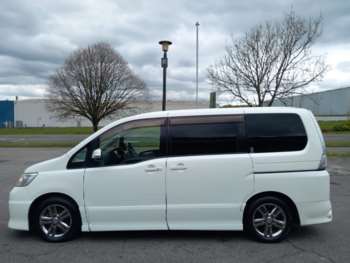 Used Nissan Serena 2009 for sale - 70777145: Photo