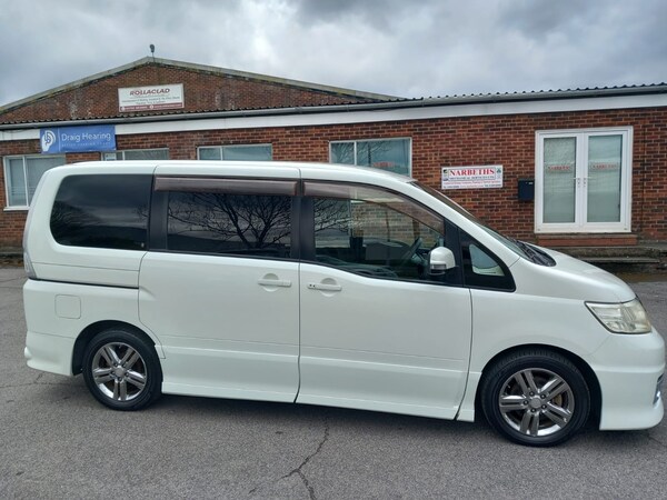 Used Nissan Serena 2009 for sale - 70777145: Photo 5