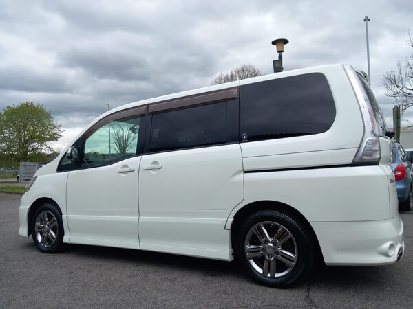 Used Nissan Serena 2009 for sale - 70777145: Photo 6