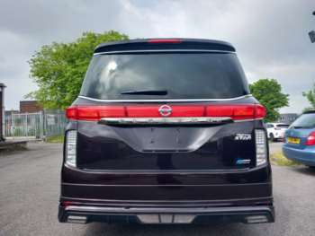 Used Nissan Elgrand 2010 for sale - 71054639: Photo