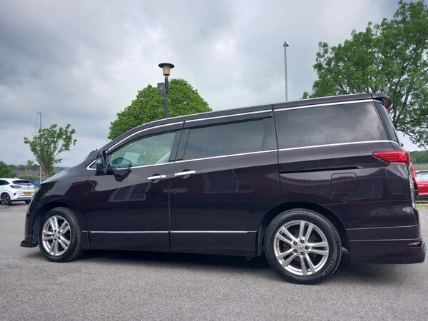 Used Nissan Elgrand 2010 for sale - 71054639: Photo 3
