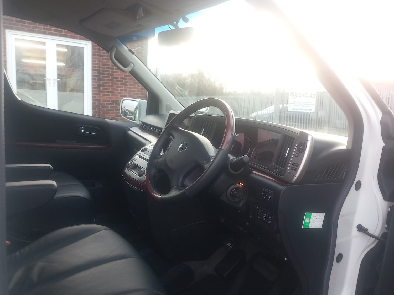 Used Nissan Elgrand 2025 for sale - 76878159: Photo 15