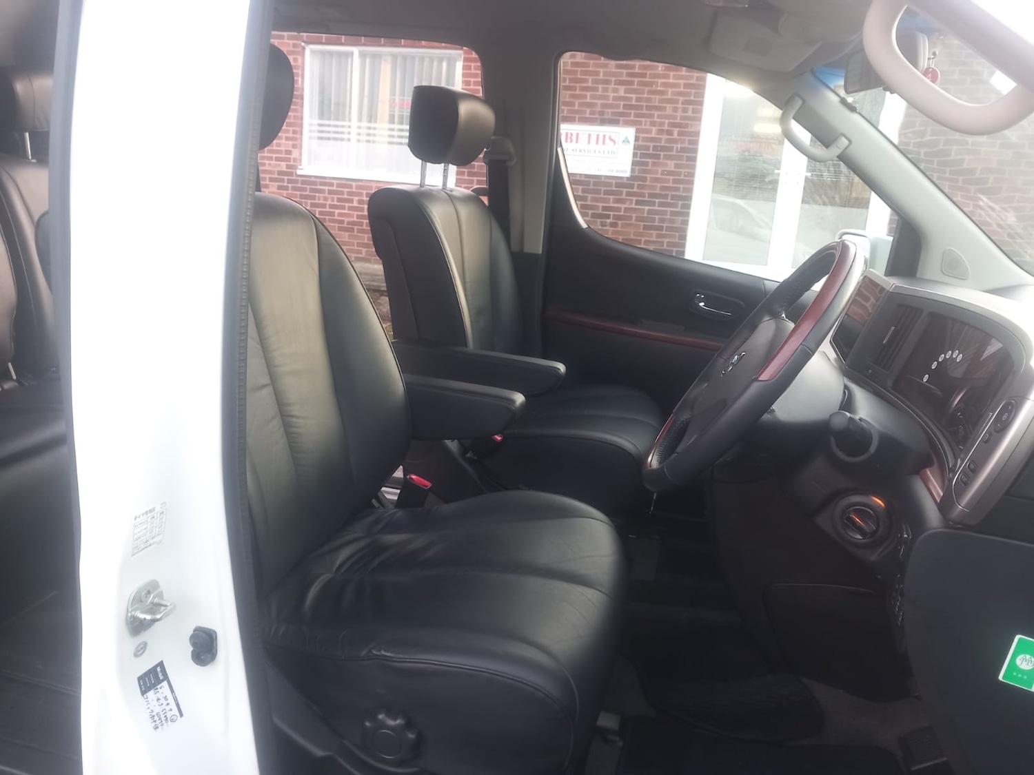 Used Nissan Elgrand 2025 for sale - 76878159: Photo 20