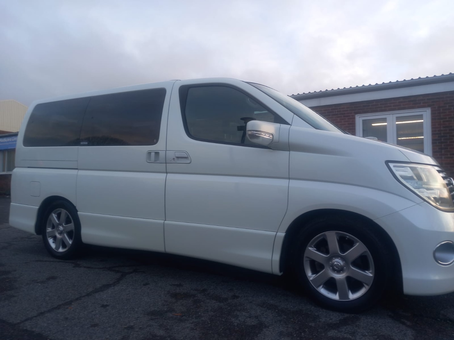Used Nissan Elgrand 2025 for sale - 76878159: Photo 27