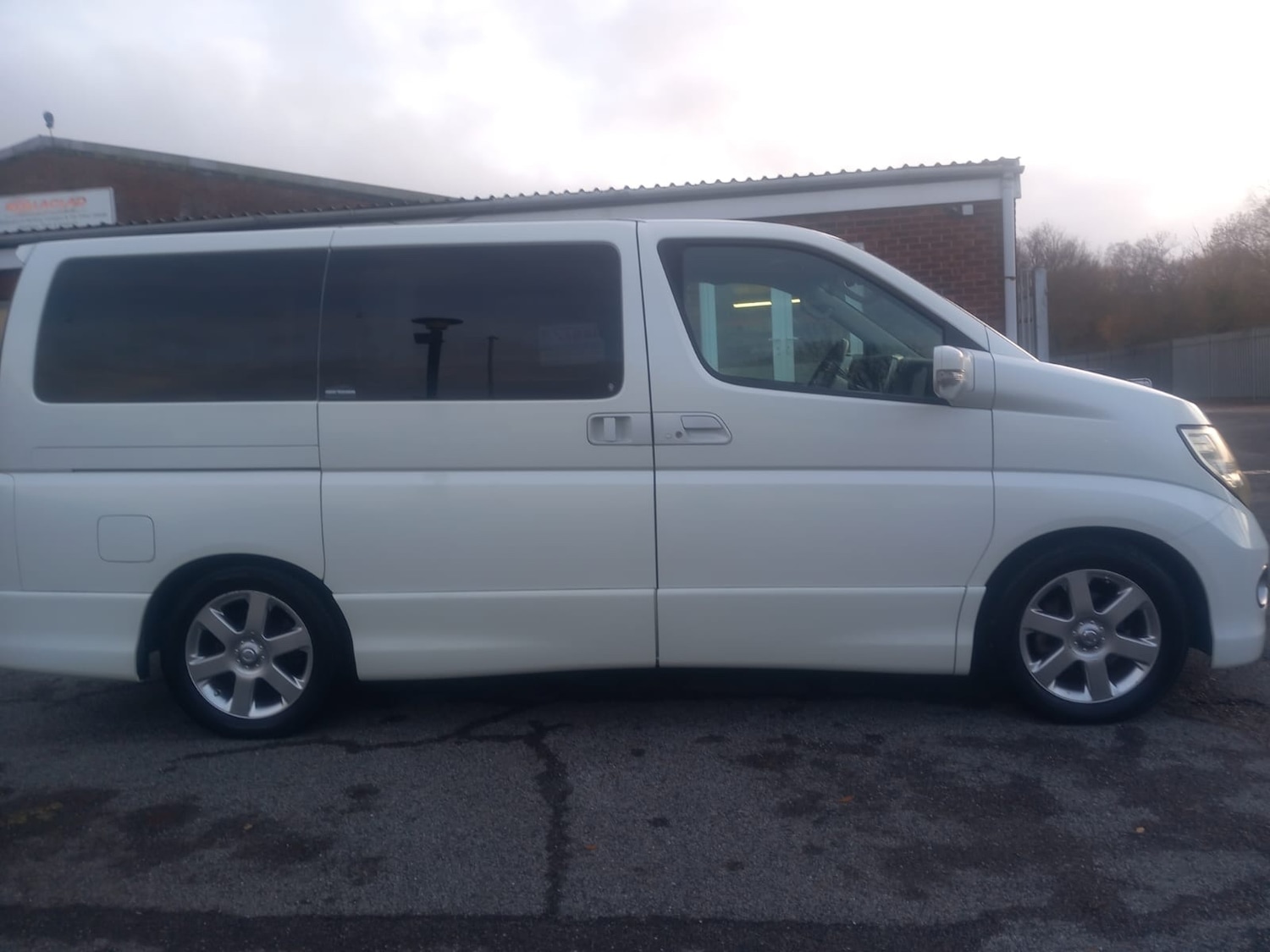Used Nissan Elgrand 2025 for sale - 76878159: Photo 28