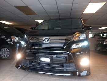 Used Toyota Vellfire 2013 for sale - 78199207: Photo