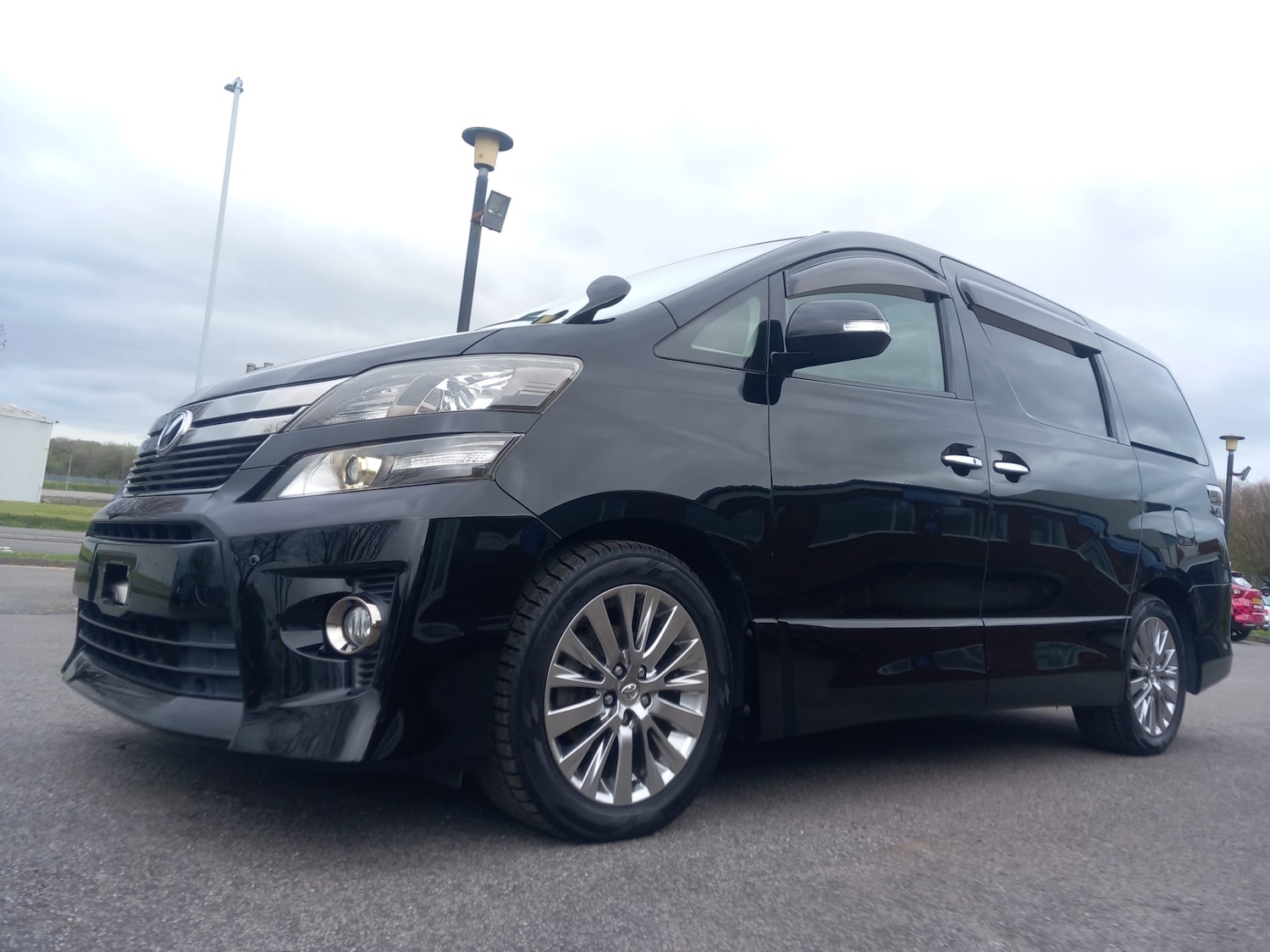 Used Toyota Vellfire 2013 for sale - 78199207: Photo 3