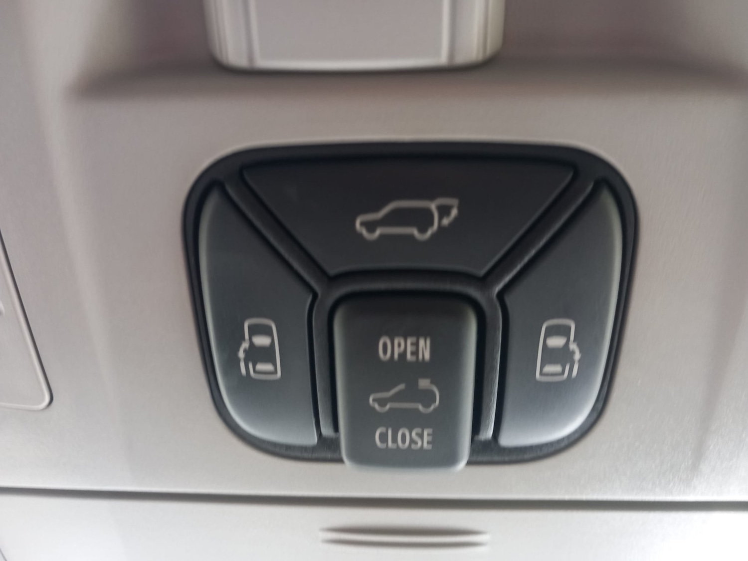 Used Toyota Vellfire 2013 for sale - 78199207: Photo 8