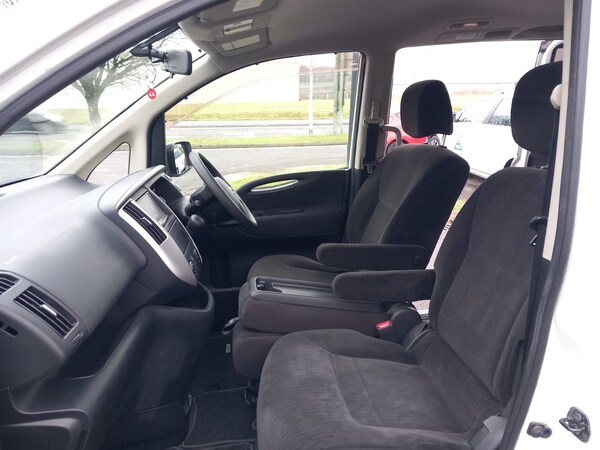 Used Nissan Serena 2010 for sale - 73284195: Photo 13