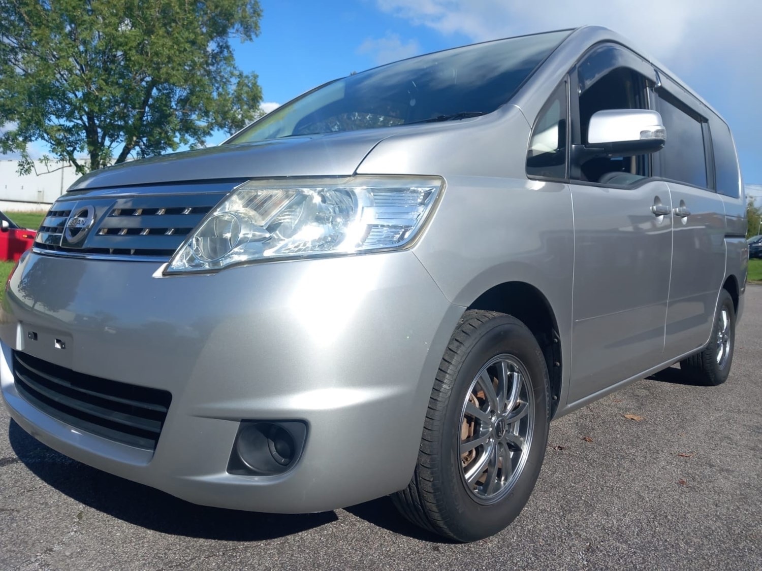 Used Nissan Serena 2010 for sale - 76309978: Photo 1