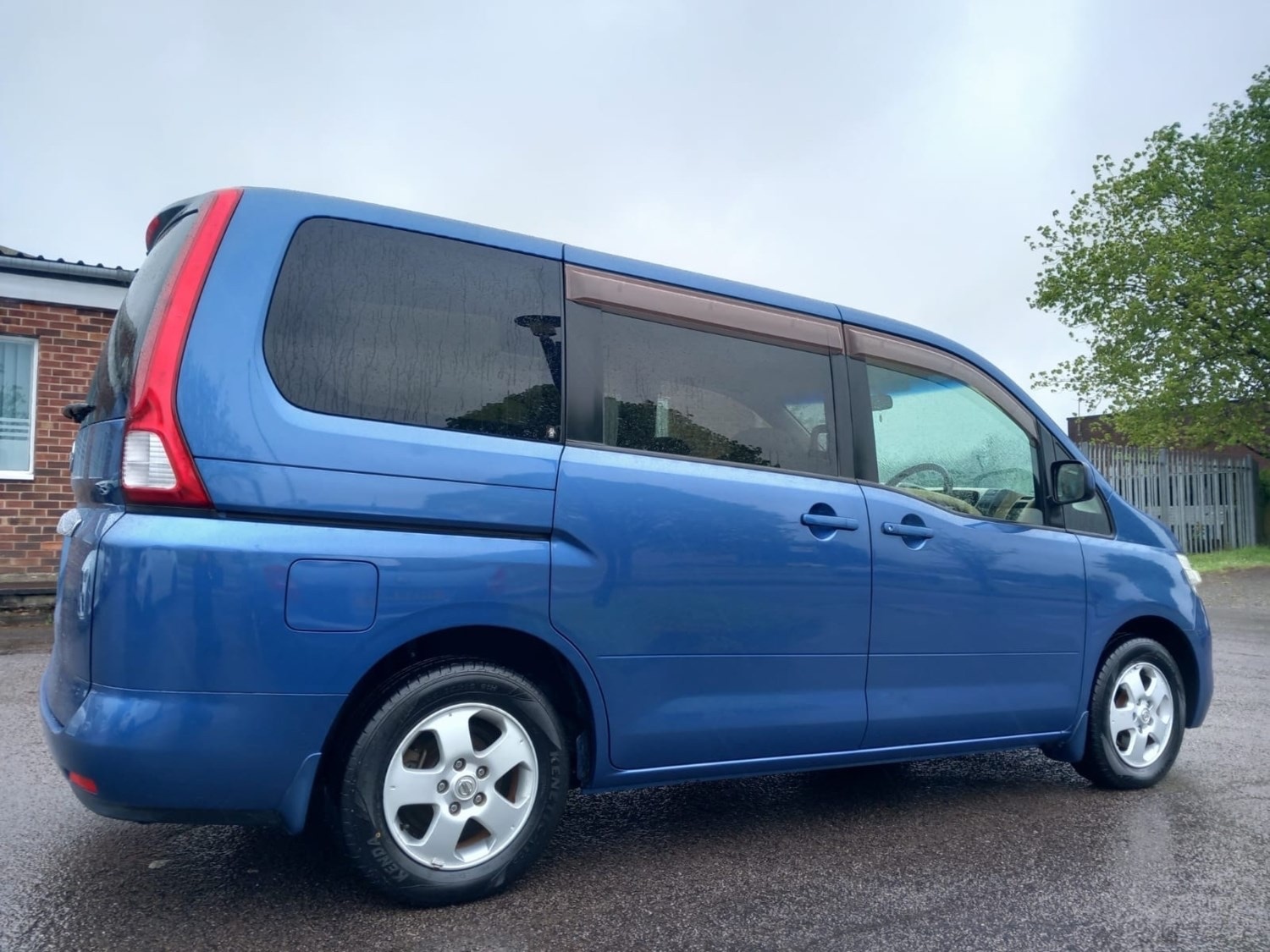 Used Nissan Serena 2006 for sale - 76309861: Photo 14