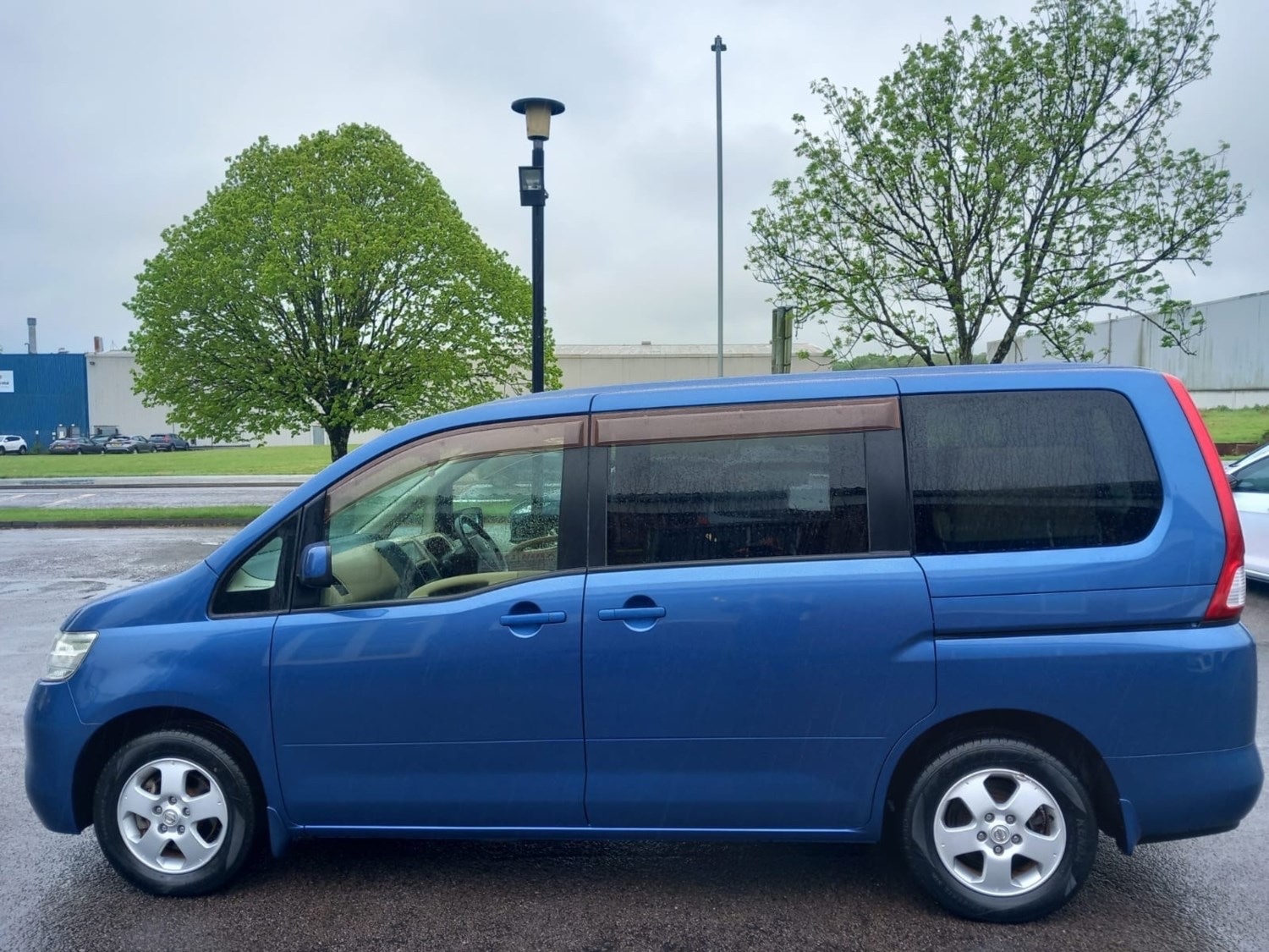 Used Nissan Serena 2006 for sale - 76309861: Photo 19