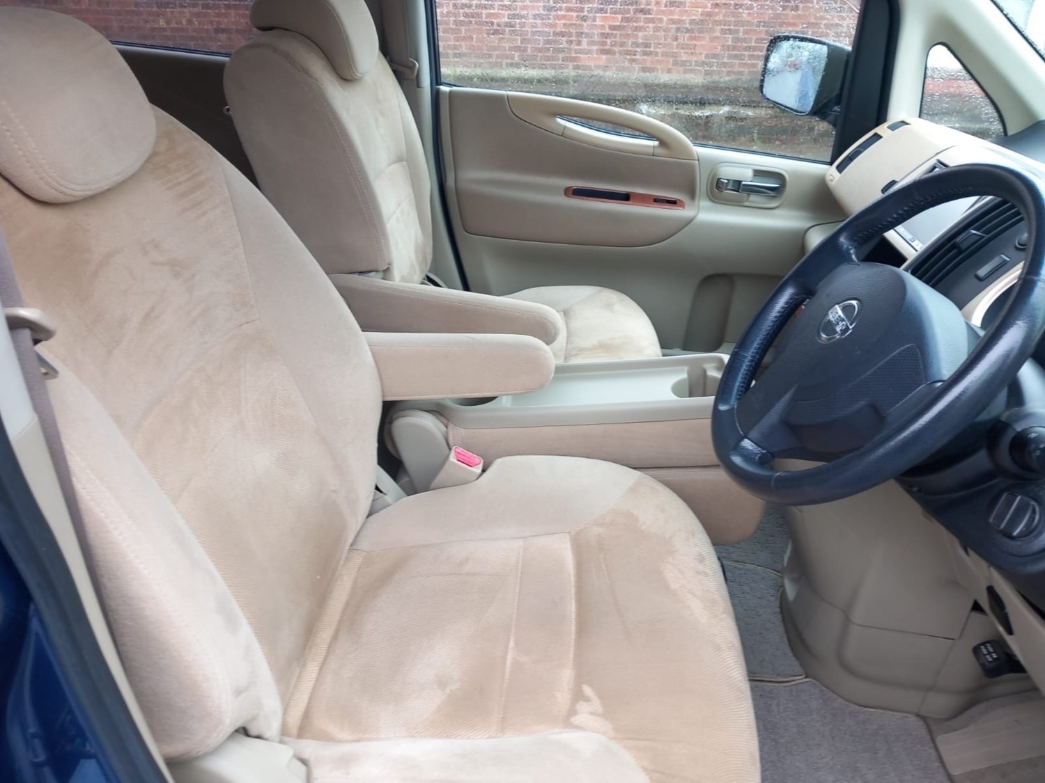 Used Nissan Serena 2006 for sale - 76309861: Photo 3