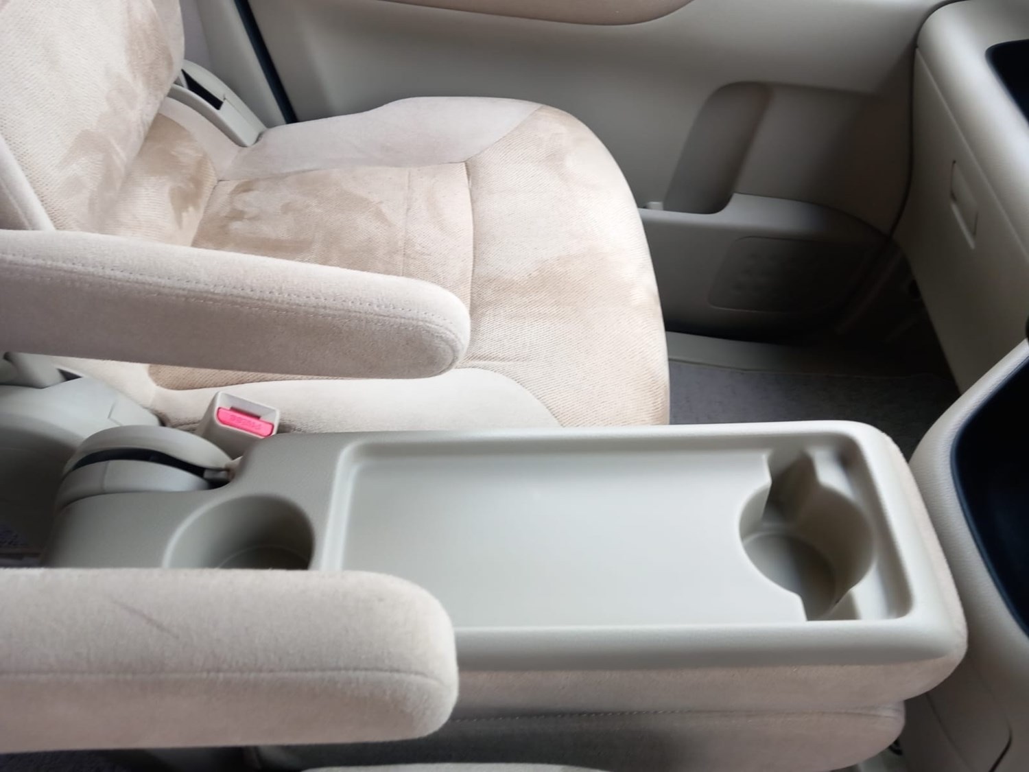 Used Nissan Serena 2006 for sale - 76309861: Photo 9