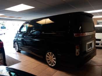 Used Nissan Elgrand 2005 for sale - 72738583: Photo