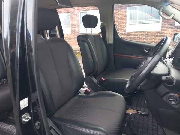 Used Nissan Elgrand 2005 for sale - 72738583: Photo 6