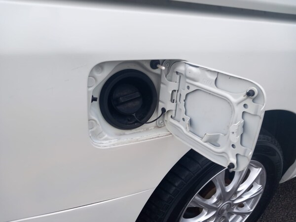 Used Nissan Serena 2010 for sale - 73492304: Photo 14