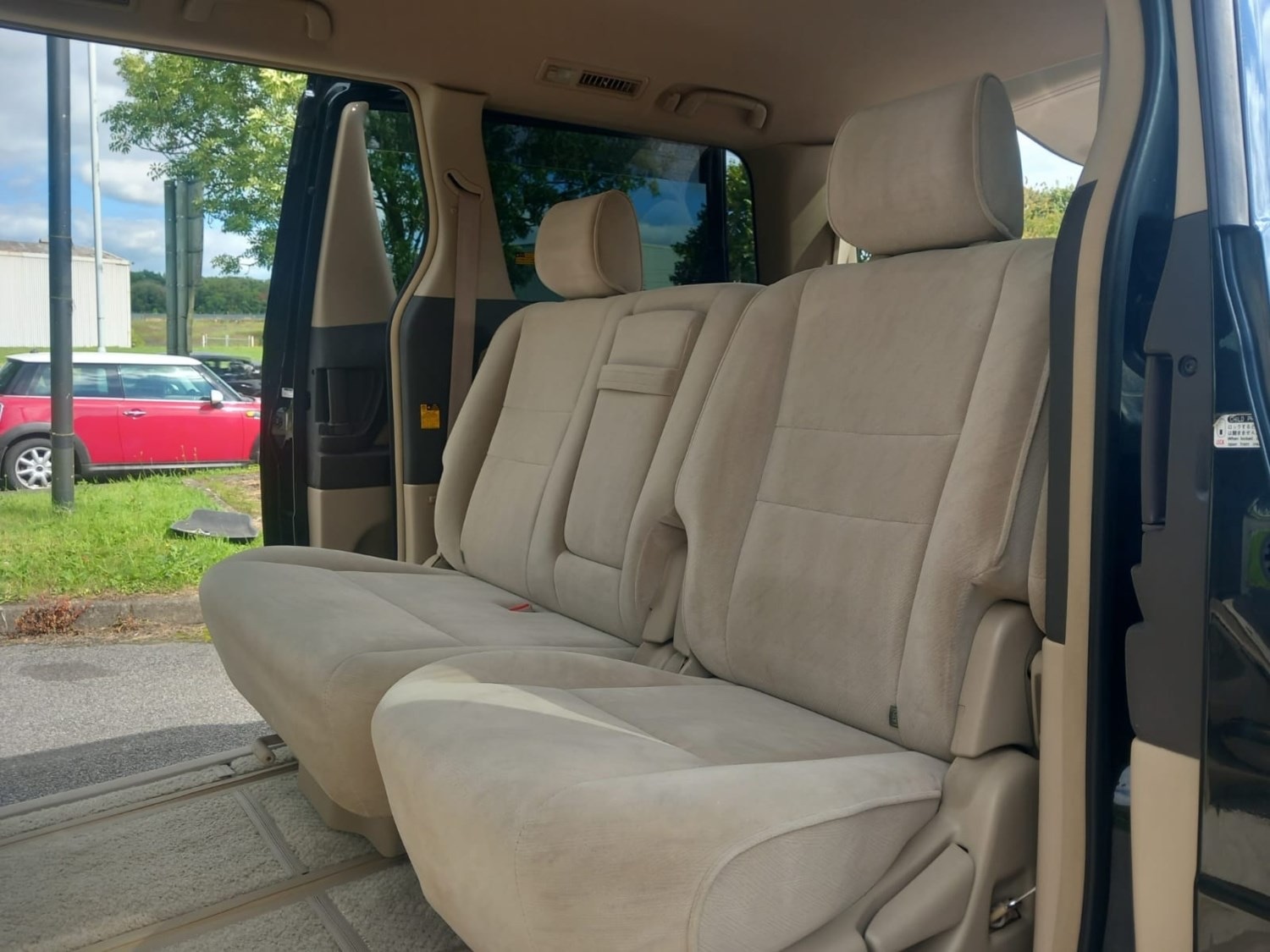 Used Toyota Alphard 2007 for sale - 76309910: Photo 16