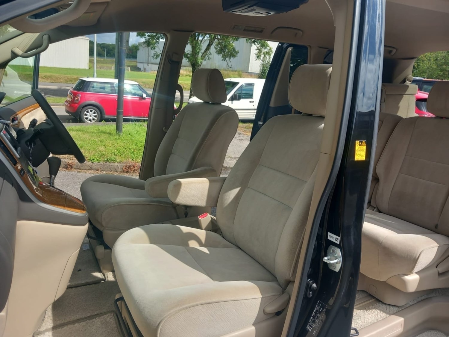 Used Toyota Alphard 2007 for sale - 76309910: Photo 9