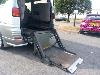 Used Nissan Elgrand 2001 for sale - 79526911: Photo