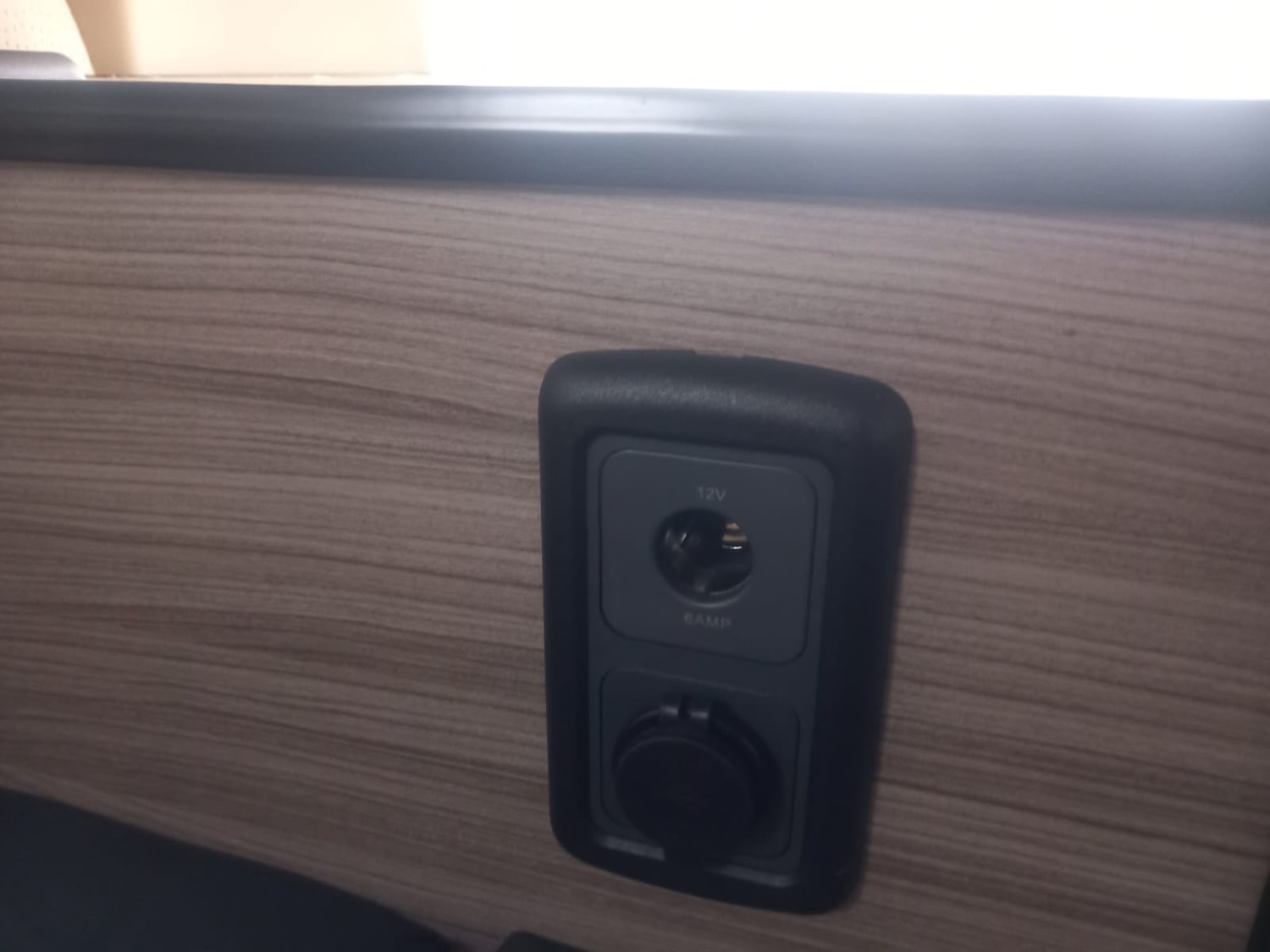 Used Nissan Elgrand 2021 for sale - 76980330: Photo 18