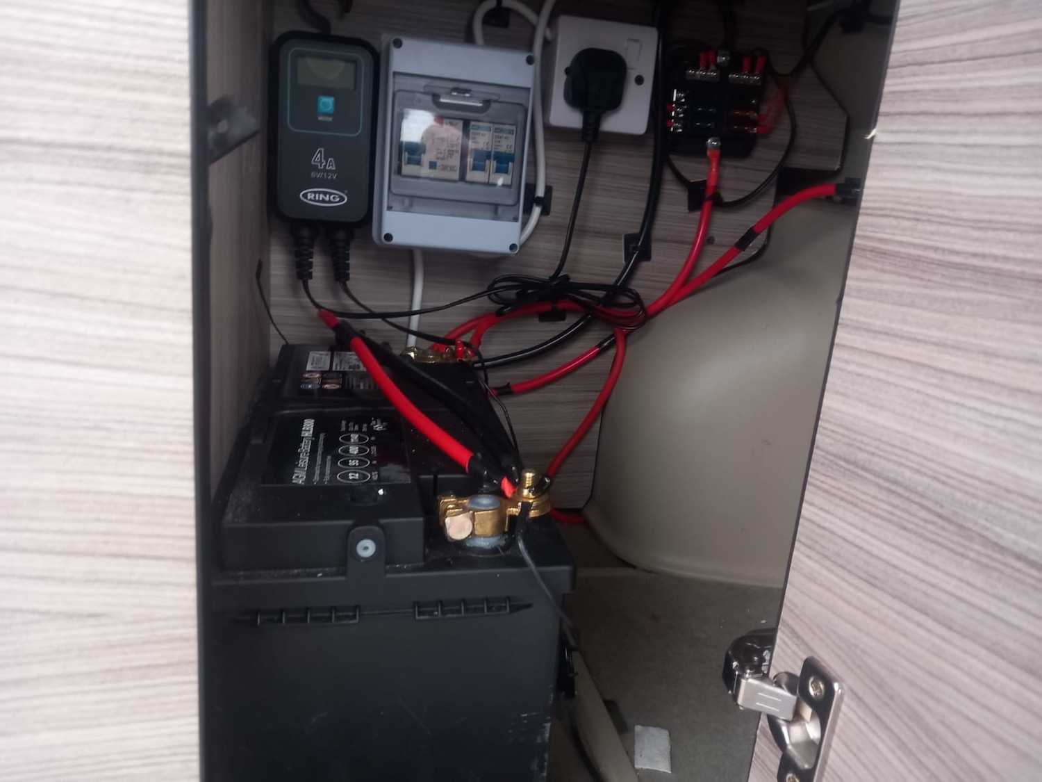 Used Nissan Elgrand 2021 for sale - 76980330: Photo 26