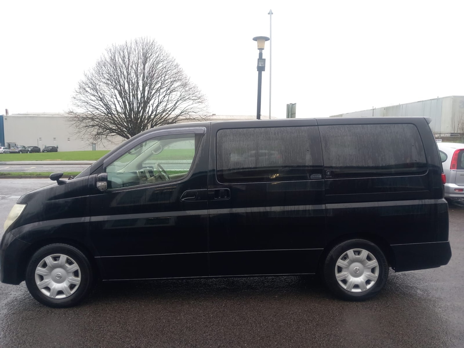 Used Nissan Elgrand 2021 for sale - 76980330: Photo 41