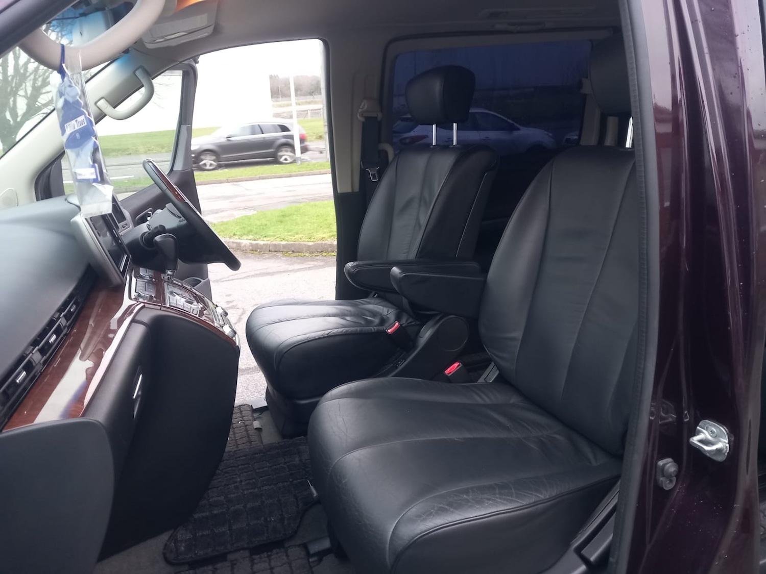 Used Nissan Elgrand 2025 for sale - 77618367: Photo 14