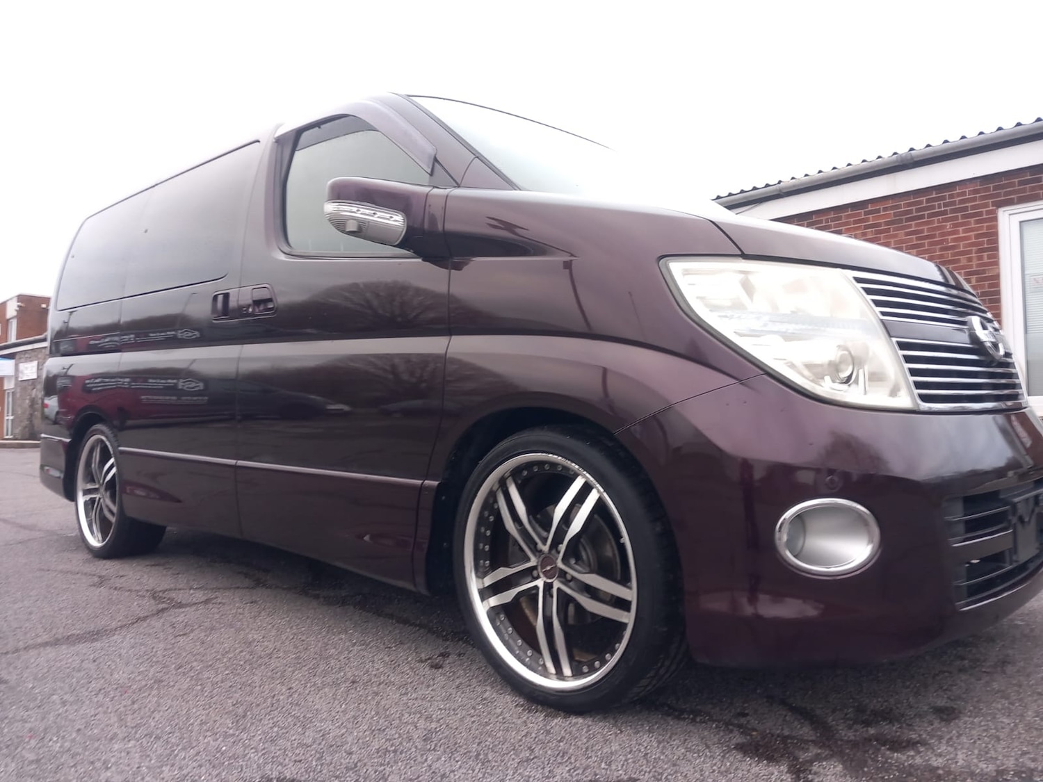 Used Nissan Elgrand 2025 for sale - 77618367: Photo 2