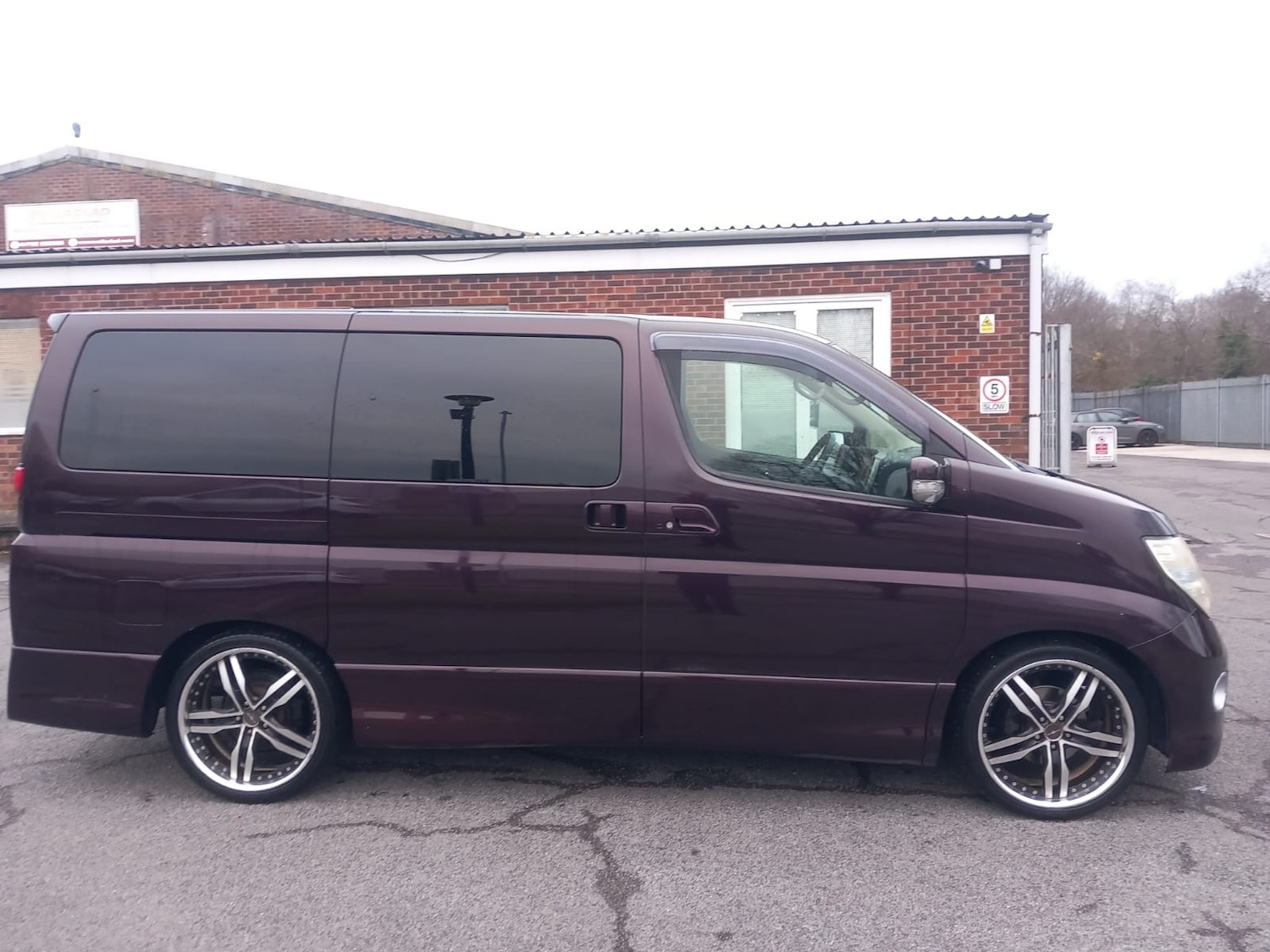 Used Nissan Elgrand 2025 for sale - 77618367: Photo 33