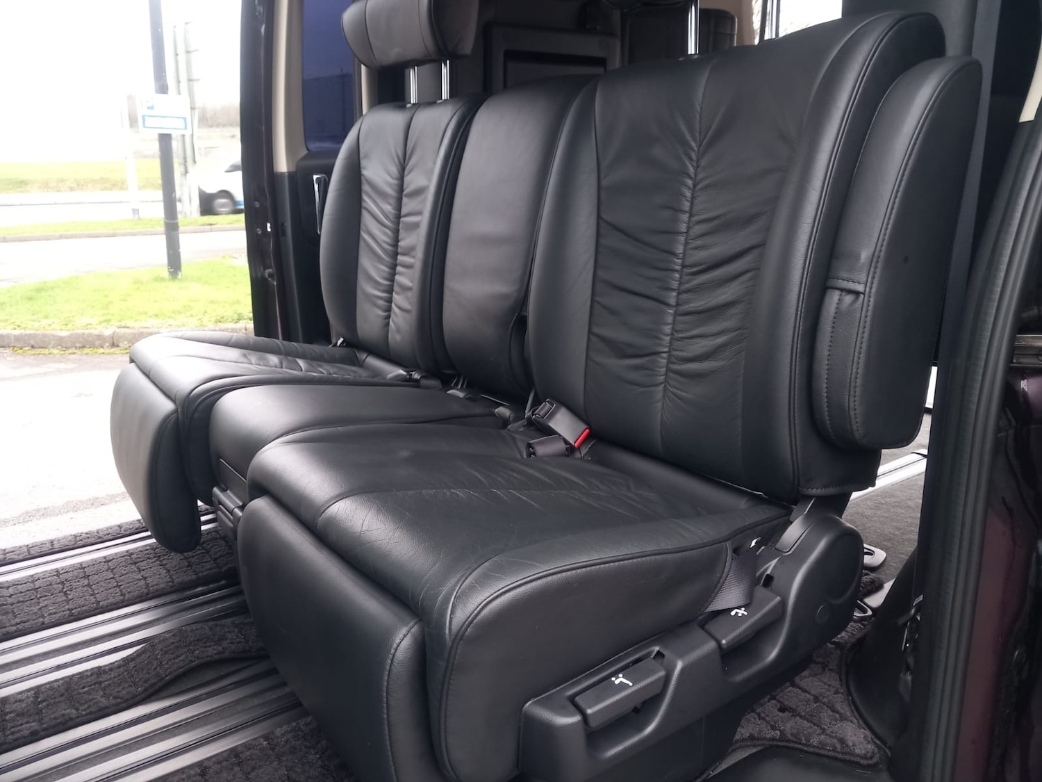 Used Nissan Elgrand 2025 for sale - 77618367: Photo 6