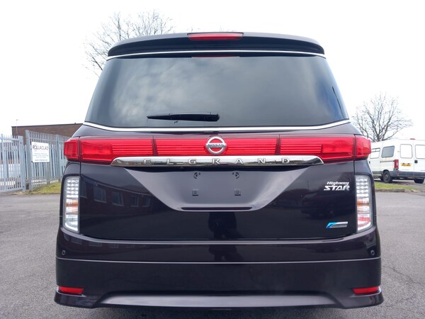 Used Nissan Elgrand 2010 for sale - 73676781: Photo 18