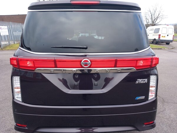 Used Nissan Elgrand 2010 for sale - 73676781: Photo 32