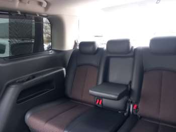 Used Nissan Elgrand 2010 for sale - 73676781: Photo