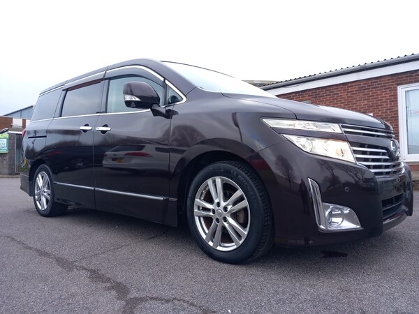 Used Nissan Elgrand 2010 for sale - 73676781: Photo 4