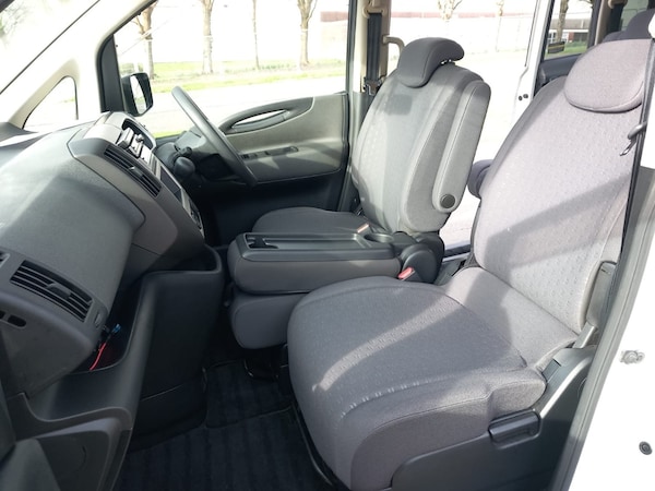 Used Nissan Serena 2006 for sale - 76309800: Photo 10
