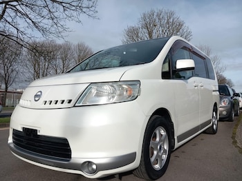 Nissan - Serena