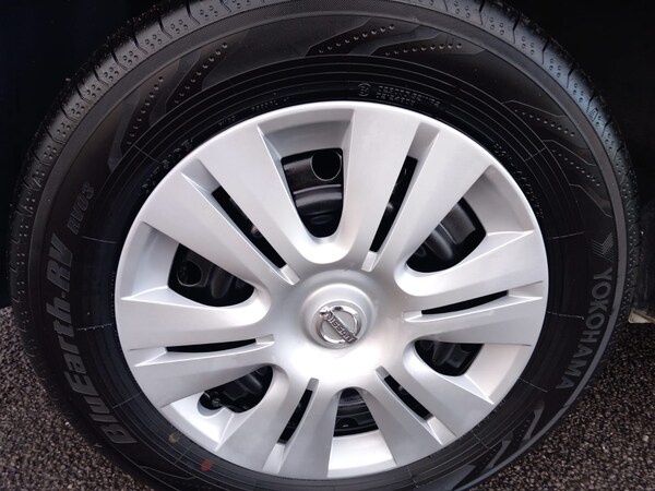 Used Nissan Serena 2010 for sale - 73354494: Photo 19