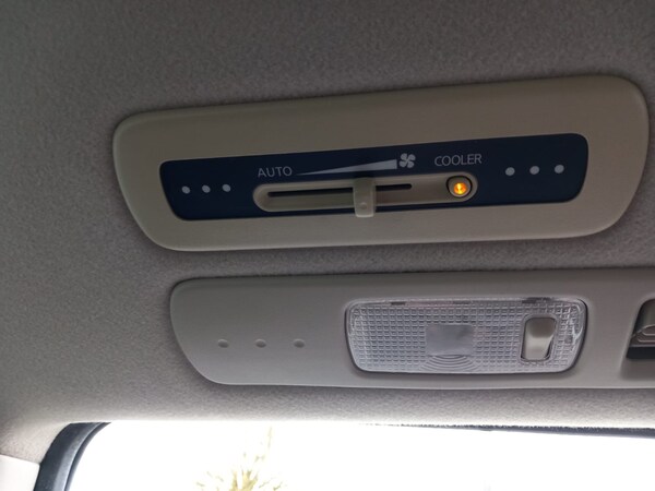 Used Nissan Serena 2010 for sale - 73354494: Photo 35