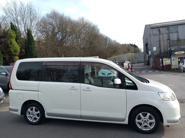 Used Nissan Serena 2006 for sale - 70385625: Photo 20